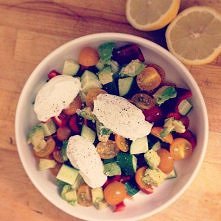 Każdy dzień trzeba zakończyć zdrową kolacją, którą trzeba zjeść najpóżniej 2 godziny przed pójściem spać ;)