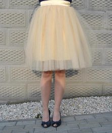 tiulowe spódnice od La Sissi - różne kolory jedne cena.
facebook.com lasissishop