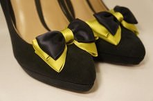 Klipsy do butów - odmienią całą stylizację. 
Szukaj na Fb: iMMa - klipsy do butów