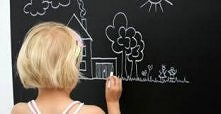 Zamiast pisać kredą po tablicy można pisać po meblach . Polecam!