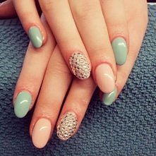 Śliczne są te paznokietki a...