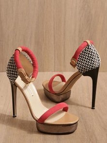 szpilki z zapięciem