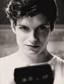 Daniel Sharman ♥ Izaac ♥ Te...