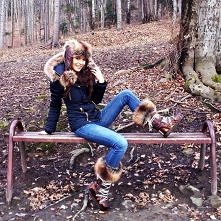 Zgadnijcie, kto znajduję się na zdjęciu ? 
modelka: K.k
czapka: irokez
buty: śniegowce
Naturalne wyroby eco!