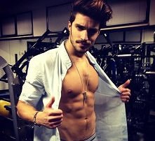 Uwaga! Nadchodzi Mrs. Ciast...