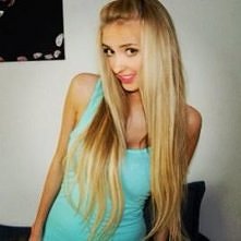 długie, proste włosy