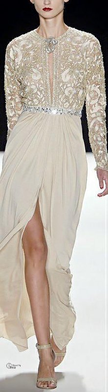 Piękna i elegancka sukienka