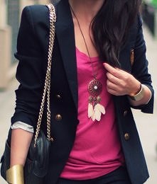 Kapitalny zestaw! Od żakietu po wisiorek.