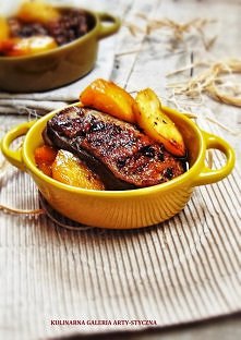 Pierś kaczki z jabłkami