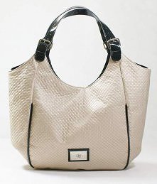 Beżowy pikowany worek