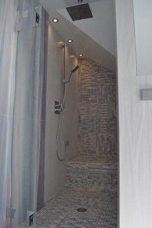 siedzisko w prysznicu