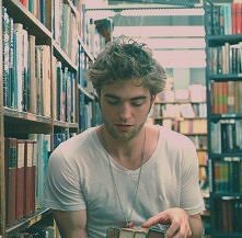 Rob love books <3