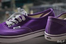 fioletowe vans'y :)