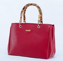 Czerwona torebka z bambusową rączką