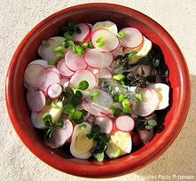 Sałatka z rzodkiewką i roszponką