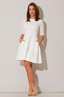 Rozkloszowana pikowana suki...