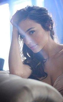 Gal Gadot, nowa wonder woman ;)