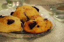 bułeczki z czekoladą. osobiście piekę w piekarniku. 
więcej po kliknięciu w zdjęcie.