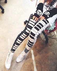 Legginsy "w klawisze pianina" ;)