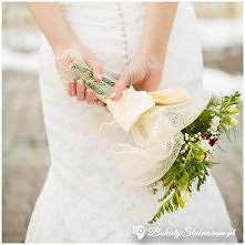 Bukiet ślubny - frezje, róż...