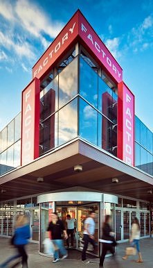 „Butobranie” w Factory Wrocław. Kolejna odsłona akcji tematycznej w dolnośląskim centrum outletowym 

Nic tak nie poprawia humoru jak nowa para butów – to prawda znana kobietom ...