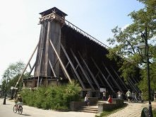 Ciechocinek^^ 
Bardzo fajnie tam jest ;)