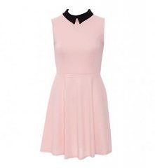 *.* śliczna sukienka.
Tylko...