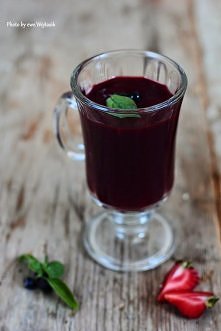 Koktajl truskawkowo-jagodowy