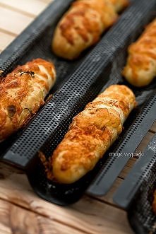 Drożdżowe paluchy z serem ż...