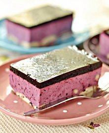 Fantazja jagodowa z biszkoptami. Przepis po kliknięciu w zdjęcie.