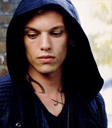 Jace Bogiem, a Dary Anioła ...