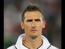 Klose wciąż przeklina po polsku
hahahhahaha xDD
