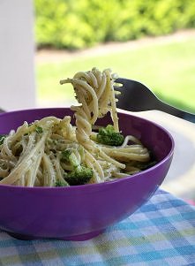 Spaghetti z sosem brokułowym


Kliknij w zdjęcie, żeby zobaczyć przepis! :)