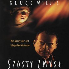 Szósty zmysł - Psycholog dziecięcy próbuje pomóc ośmioletniemu chłopcu widzącemu zmarłych poradzić sobie z tym niezwykłym darem.