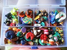 Moje pudło pełne modelinowych wyrobów