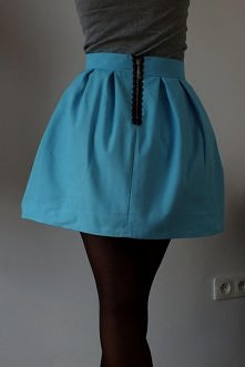 Spódnica w kontrafałdy + ko...