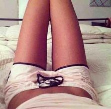 Znacie  jakieś  sprawdzone  ćwiczenia  na nogi  a w głównej  mierze  uda (ich  wewnątrz na strona)??