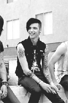 Andy Biersack *-*
