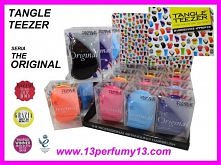 TANGLETANGLE TEEZER THE ORIGINAL

to profesjonalna szczotka do włosów,
 
zaprojektowana przez brytyjskiego fryzjera Shaun P. 

Innowacyjny kształt i elastyczność
 
ząbków, pozwa...