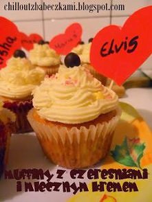 Muffiny z czereśniami i kre...