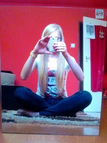 Podobają Wam się długie włosy??? Bo tak myślę ściąć..... :/