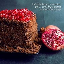 tort czekoladowy z granatem

przepis po kliknięciu w zdjęcie