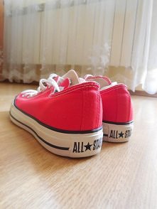 Cześć wszystkim :) Mam do sprzedania nowe, krótkie Converse, rozmiar 40.