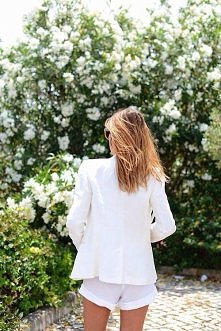 White elegant shorts