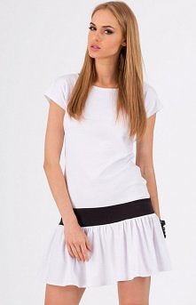 Makadamia M107 sukienka biała Przepiękna sukienka z najnowszej letniej kolekcji makadamia doda tobie sportowego looku