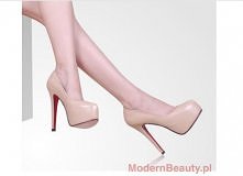 Cieliste z czerwoną podeszw...