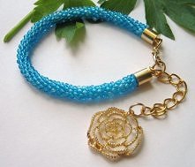 Bransoletka pleciona z  kor...