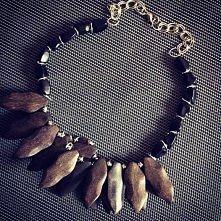 Duże naszyjniki, Tak czy Nie?