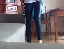 jak wyglądam w tych leginsach ? mogę nosić czy powinnam zrezygnować ?