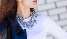 Kolia blado niebieskie krys...